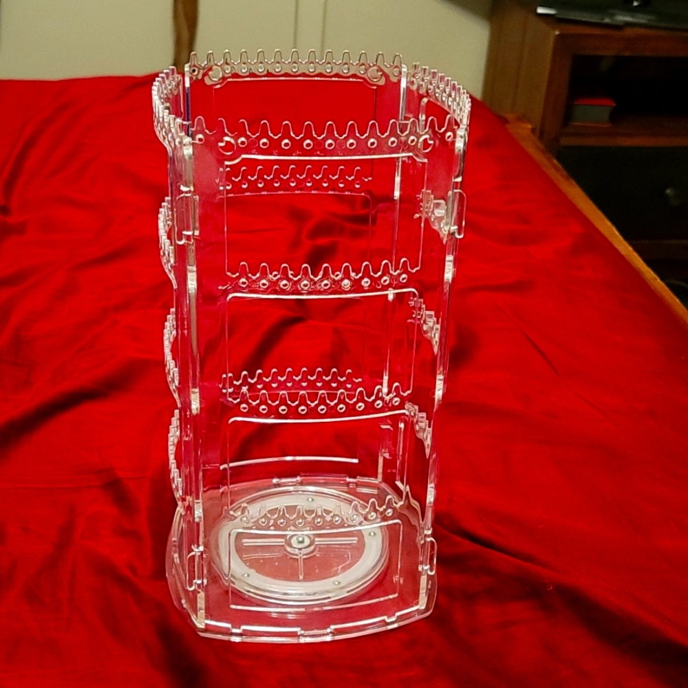 Jewelry holder - Picture 1 of 3